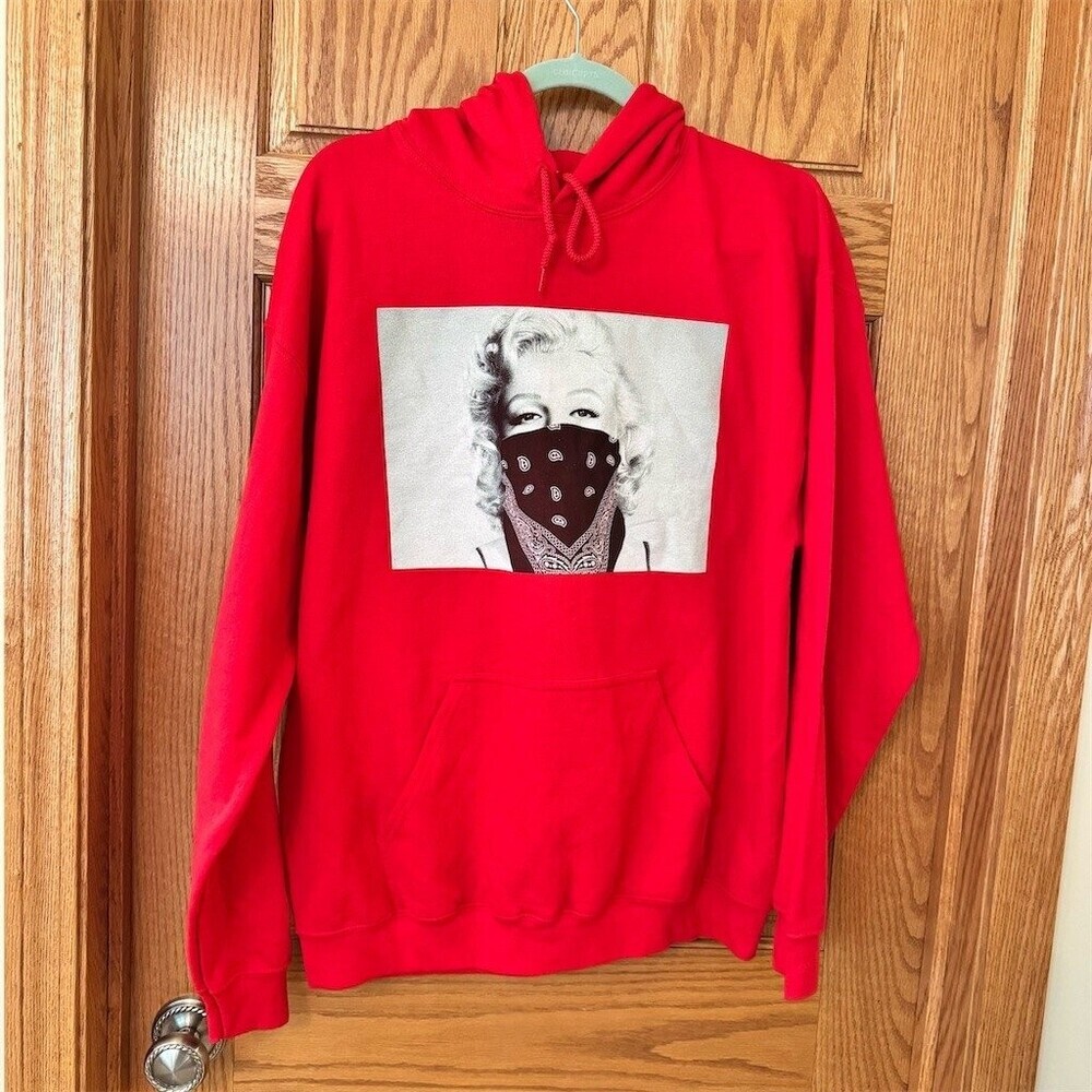 Gildan Hoodie Unisex Adults Size L Red Marilyn Monroe Bandana Graphic